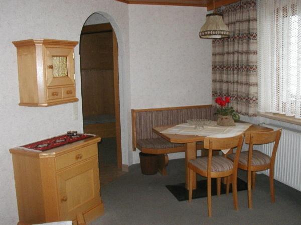 Ferienwohnung Tanneck Garni Berwang Zimmer foto